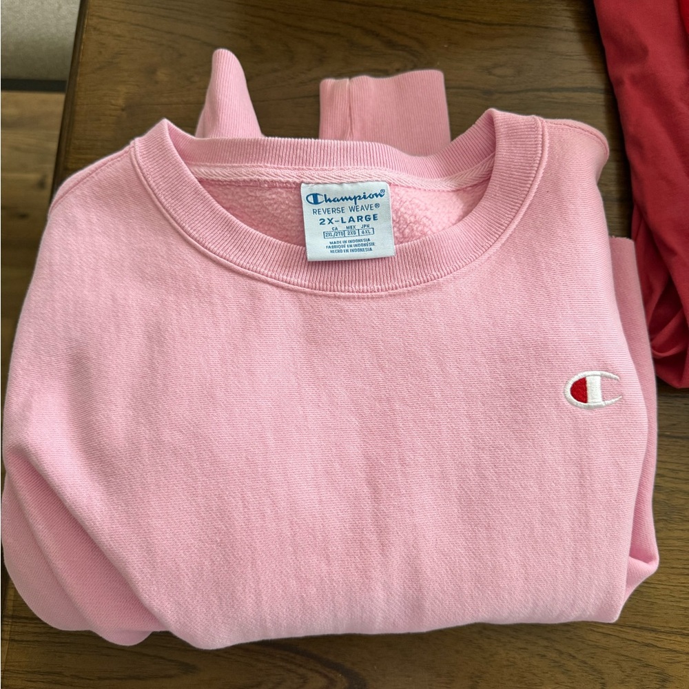 Champion Light Pink Crewneck Sweatshirt